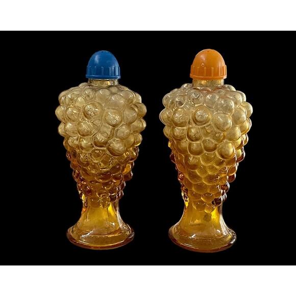 Vintage Amber Glass Grape Ngori Salt & Pepper Shakers Set Certaldo Italy - Picture 1 of 11